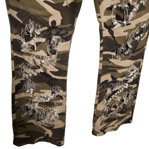 Manfinity Camo Faux Shredded Bootcut Mens Pants, L 34x32 - Picture 6 of 9